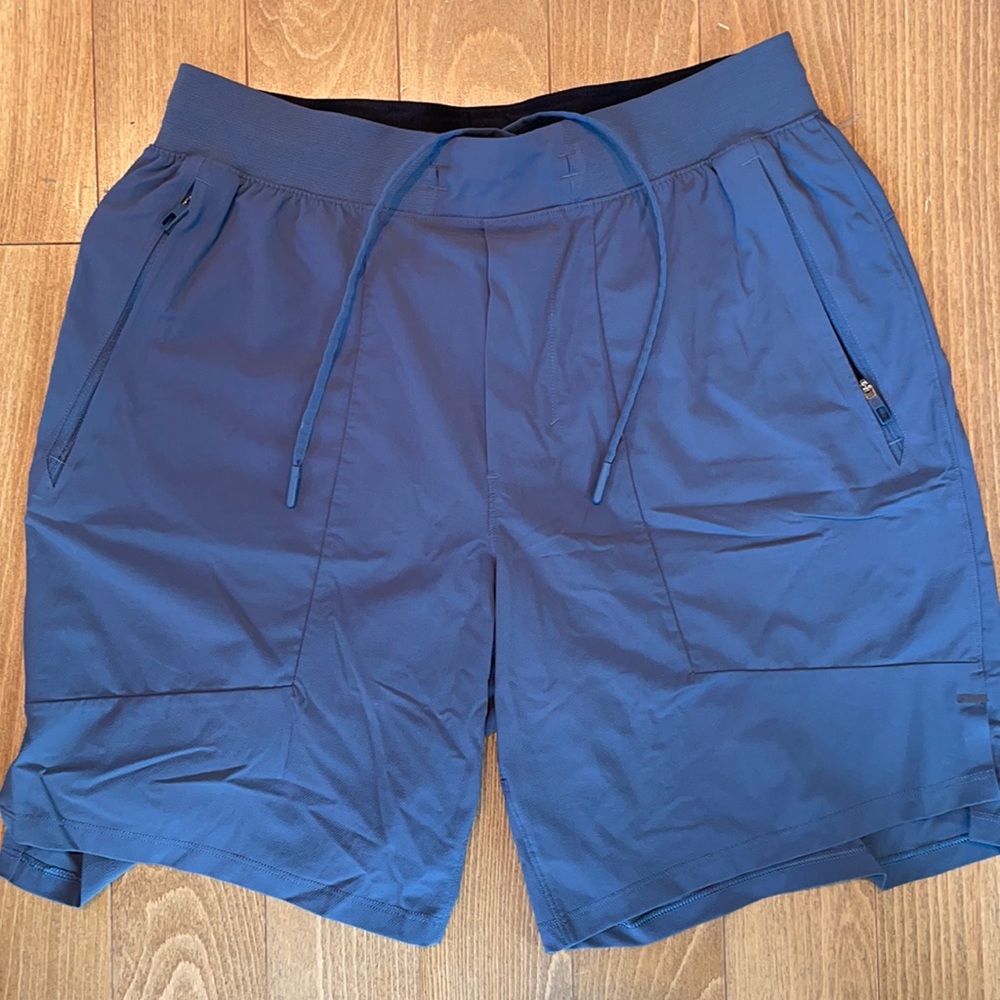 ONLY WORN ONCE!!! Men’s Lululemon Shorts